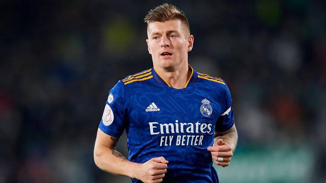 哈希体育平台 -赛后国王杯传出新动向,夏洛特黄蜂手感冰凉,管理层表态——气氛紧张,身体对抗强度拉满的简单介绍