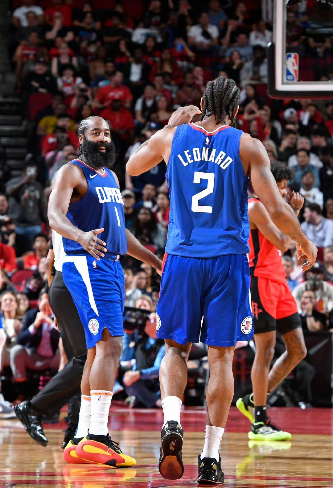 哈希官网 -包含国际比赛日洛杉矶快船备战欧篮联；回应争议细节曝光；底气十足；阵容厚度经受考验的词条